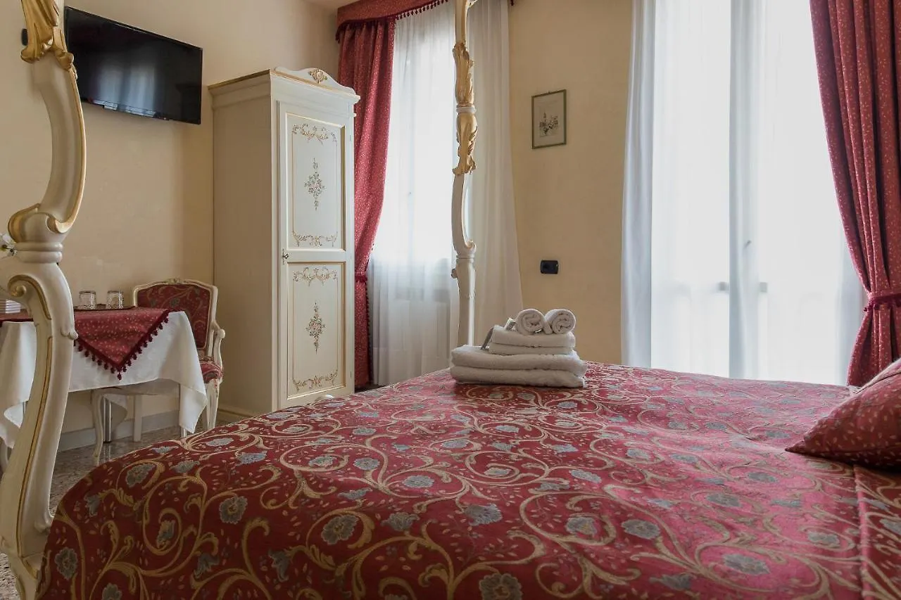 Venice Inn 0*,  Italien