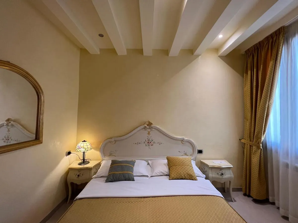 Venice Inn