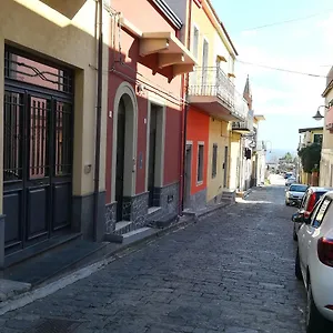 Casa Dei Nodi Pozzillo Bed & Breakfast Acireale